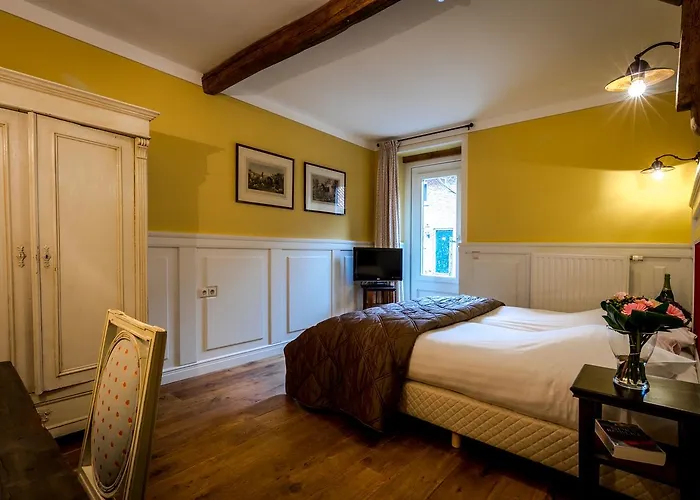 Bed and breakfast De Smockelaer 3*